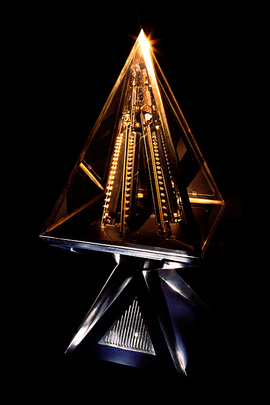 williamyurisuzukipyramidi1